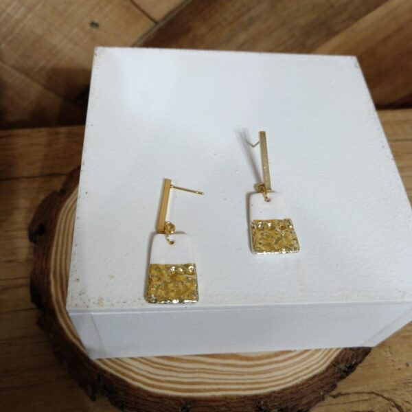 White and Gold Bar stud